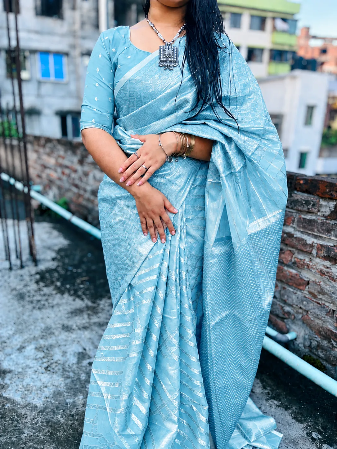 ✨ প্রিমিয়াম টিস্যু শাড়ি